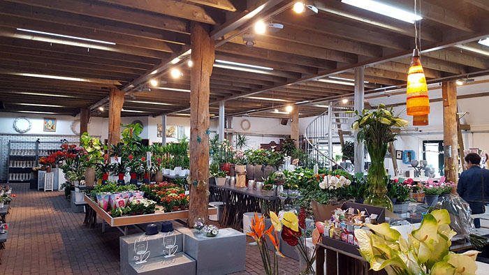 Foto van Remco Volbeda Bloemenkiosk NS Station Heerenveen in Heerenveen