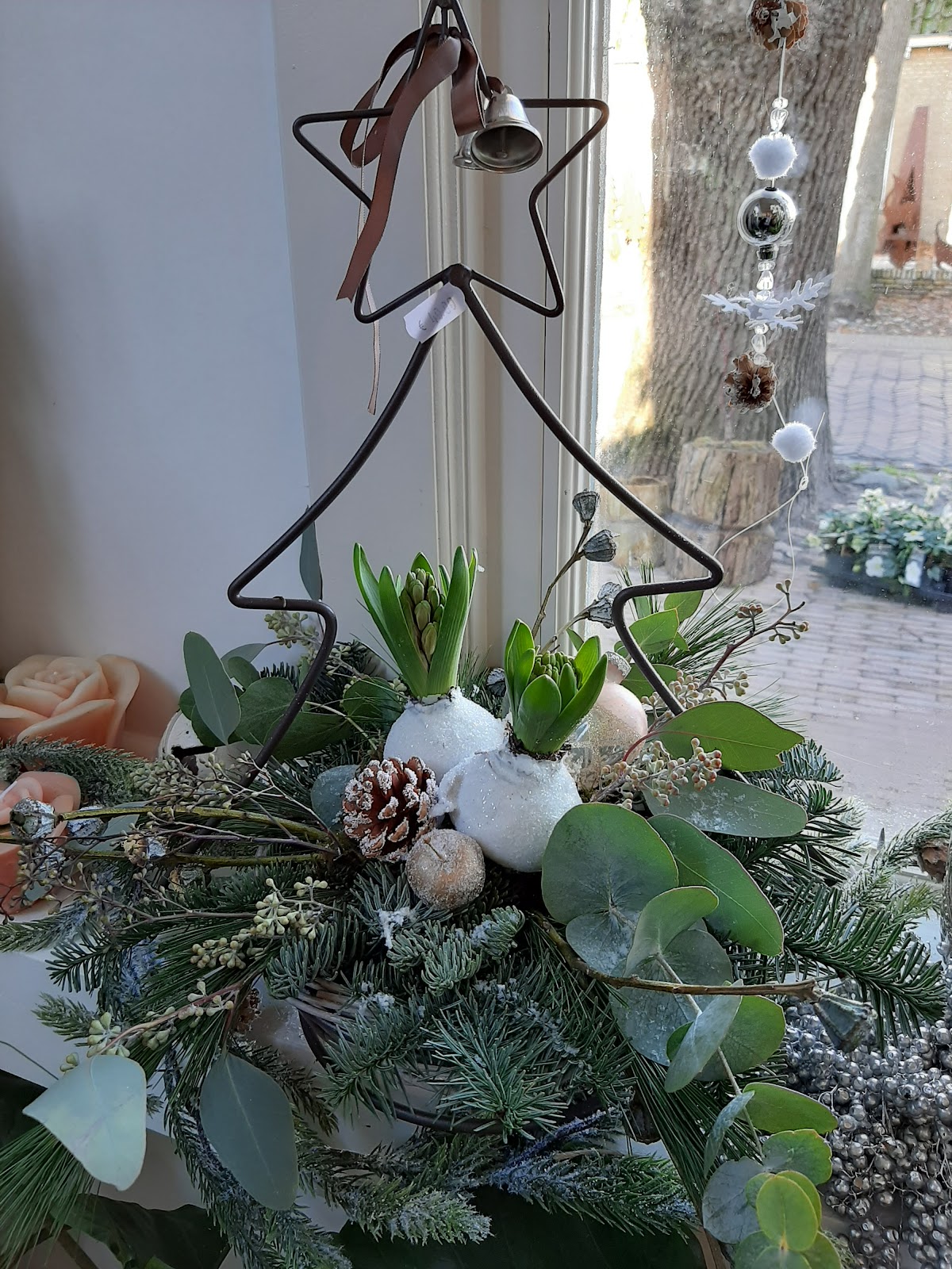 Foto van Leeuwenkamp bloemsierkunst en woondecoratie in Oudemirdum