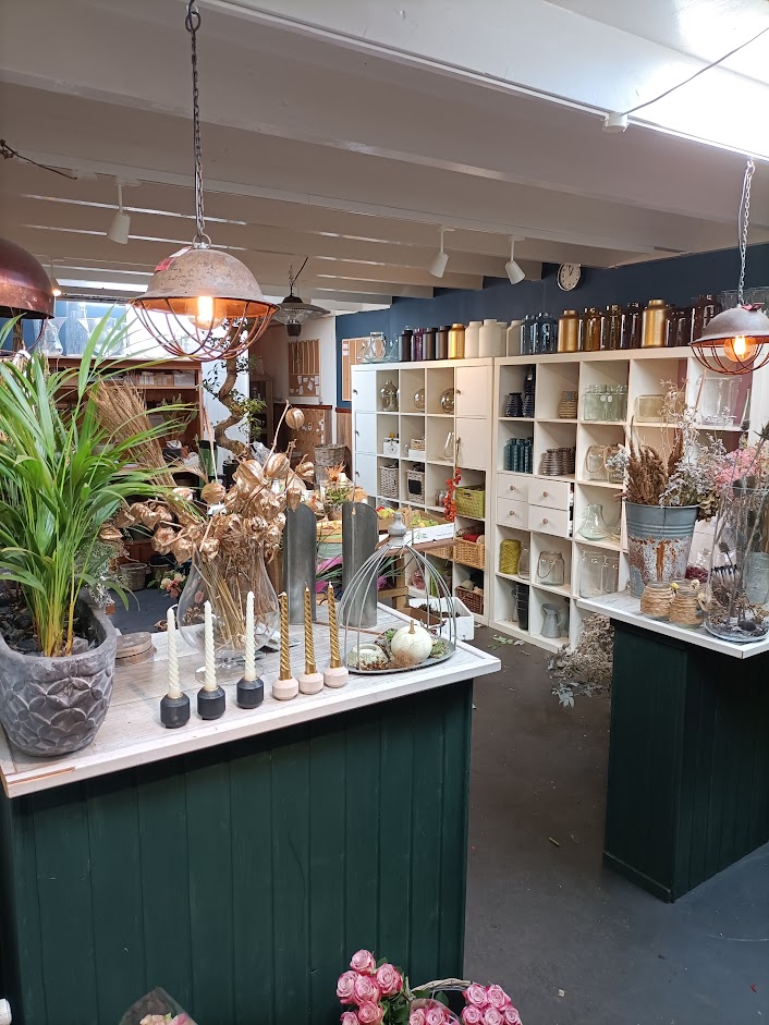 Foto van Bloemen & Kadoshop Het Miniatuurtje in Noordscheschut