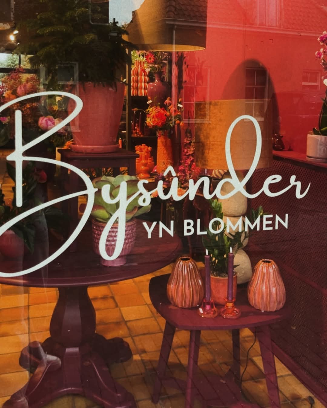 Foto van Bysûnder yn blommen in Gorredijk