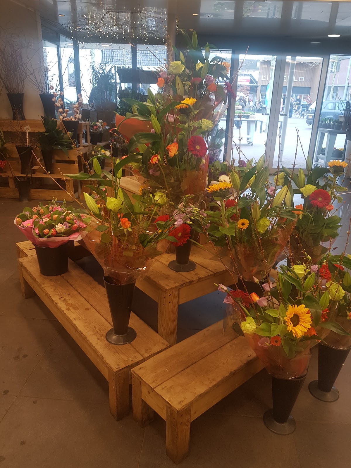 Bloemen- en Plantencentrum Scheerhoorn B.V.