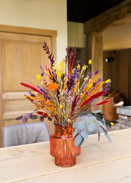 Gekleurde droogbloemen